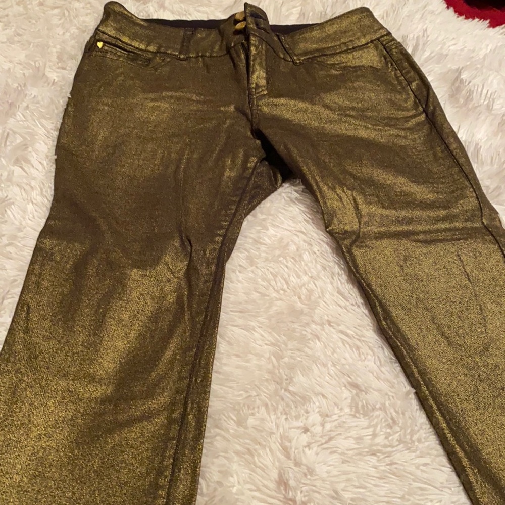 No flaws - Ankle length - Metallic gold jeggings with stretch.
